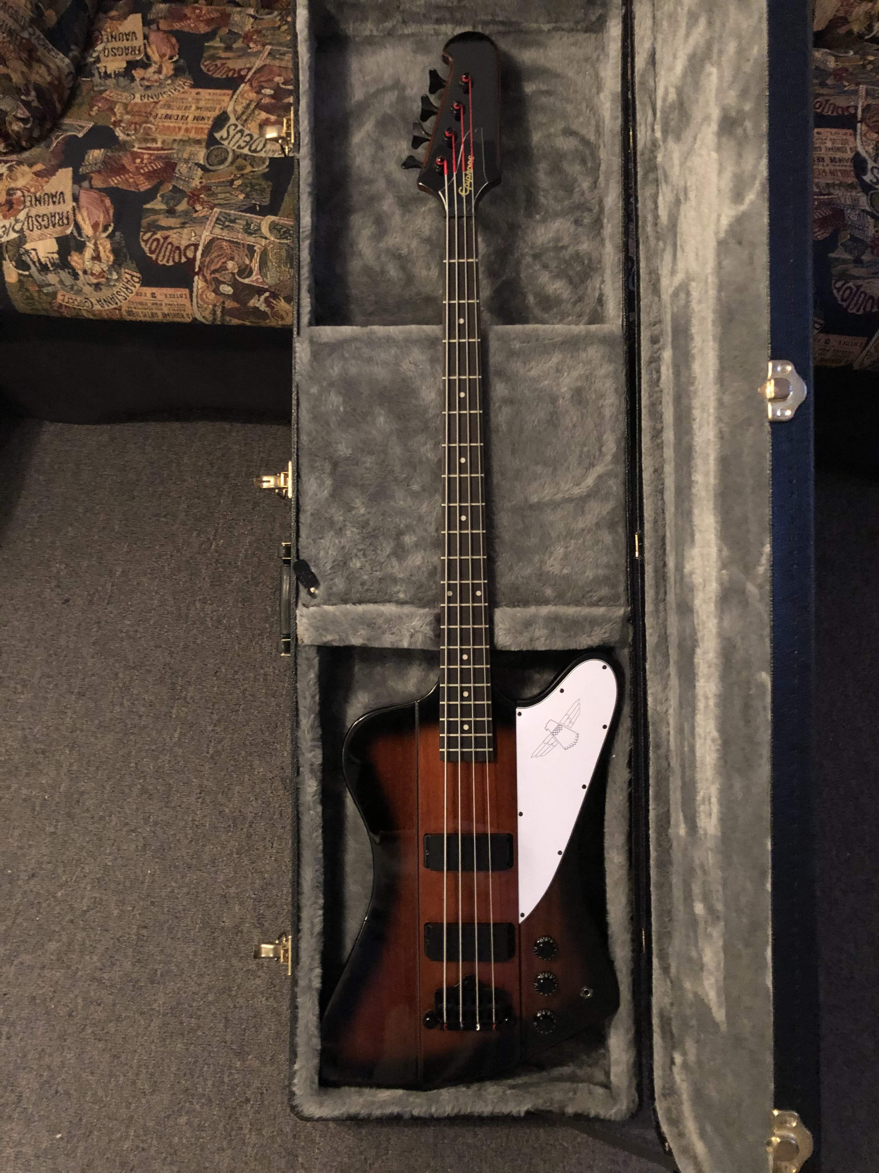Epiphone Thunderbird.JPG