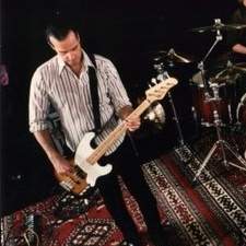 equipment_robert_schecter_t_01.jpg