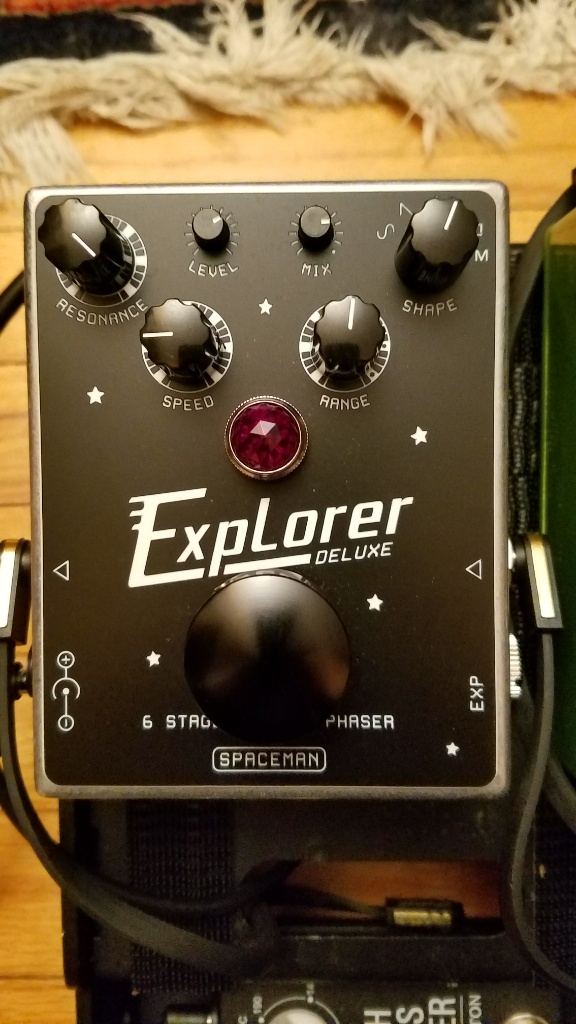 Explorer Deluxe.jpg