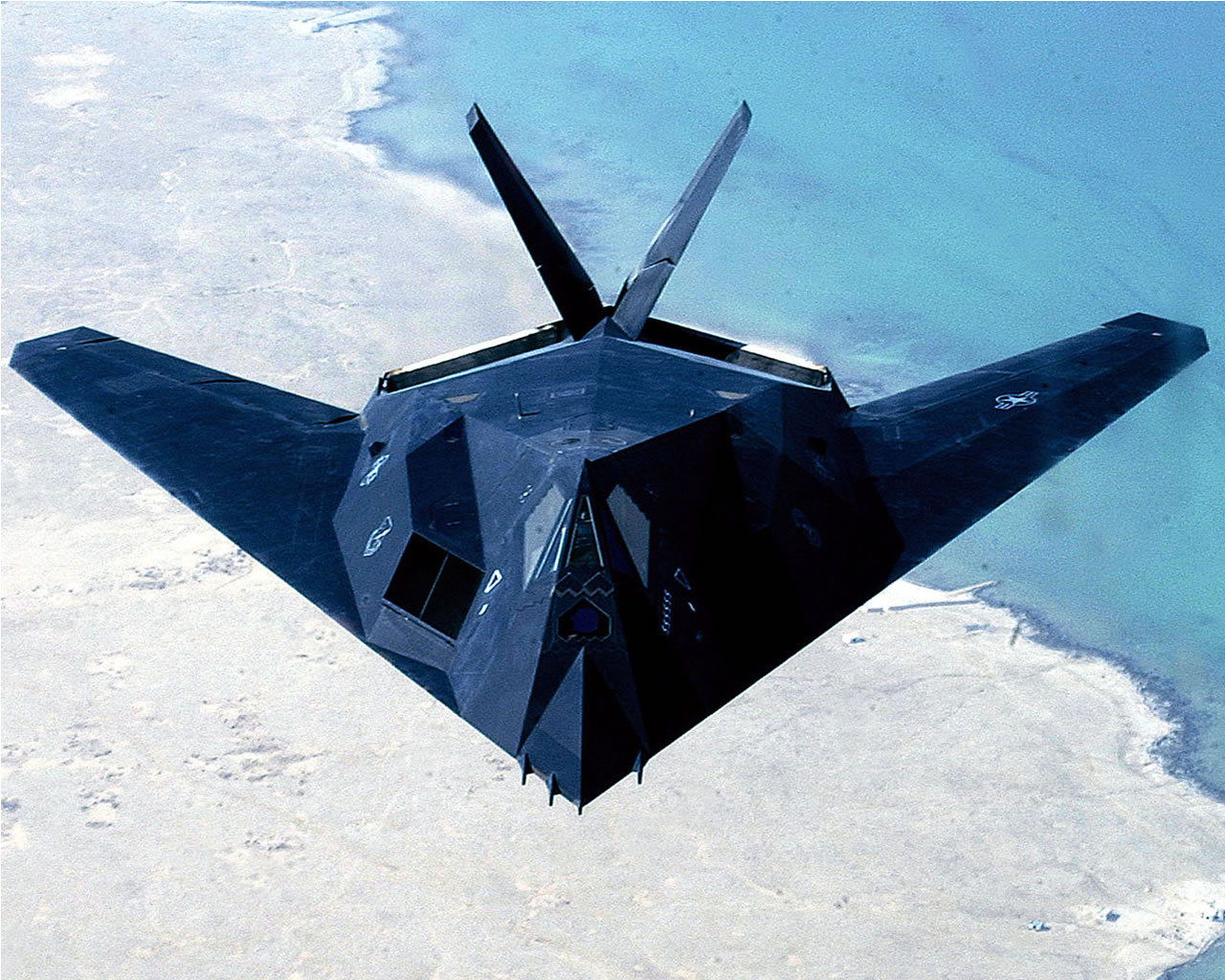 f-117-nighthawk-cruising.jpg