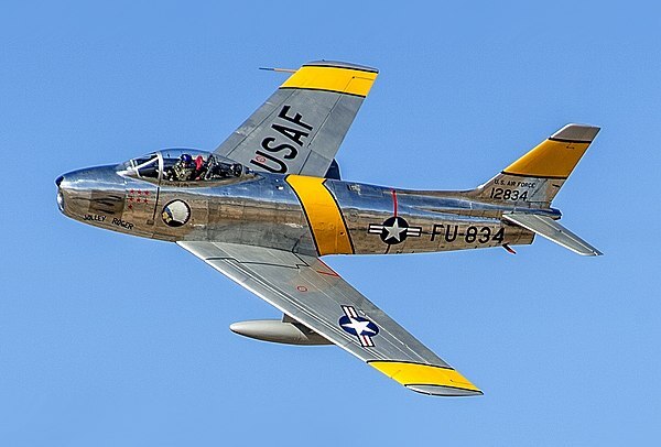 F-86_Sabre_hertiage_flight.jpg