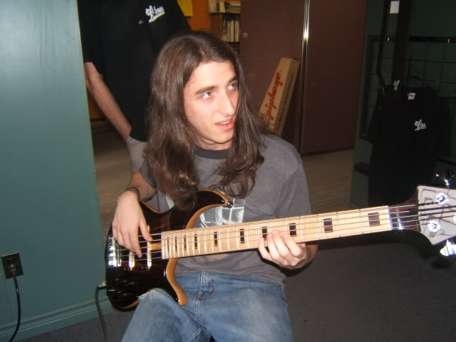 F-Bass053.jpg