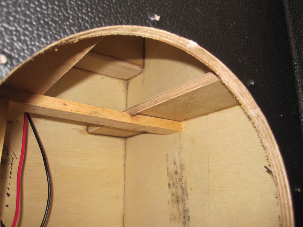 f107864b.jpg
