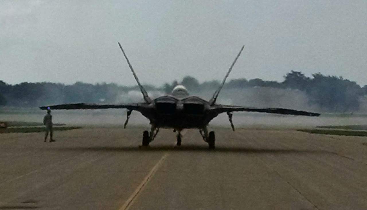 f22.jpg