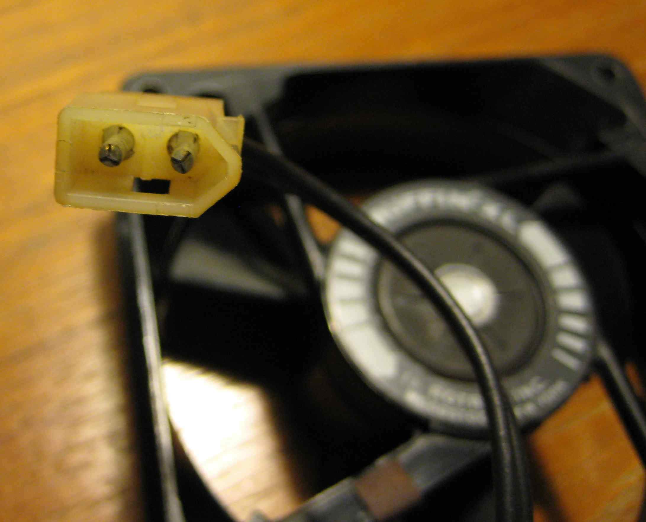 fan connector.jpg