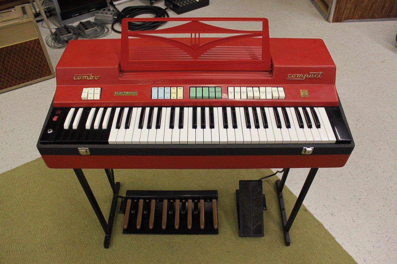 Farfisa Organ.jpg