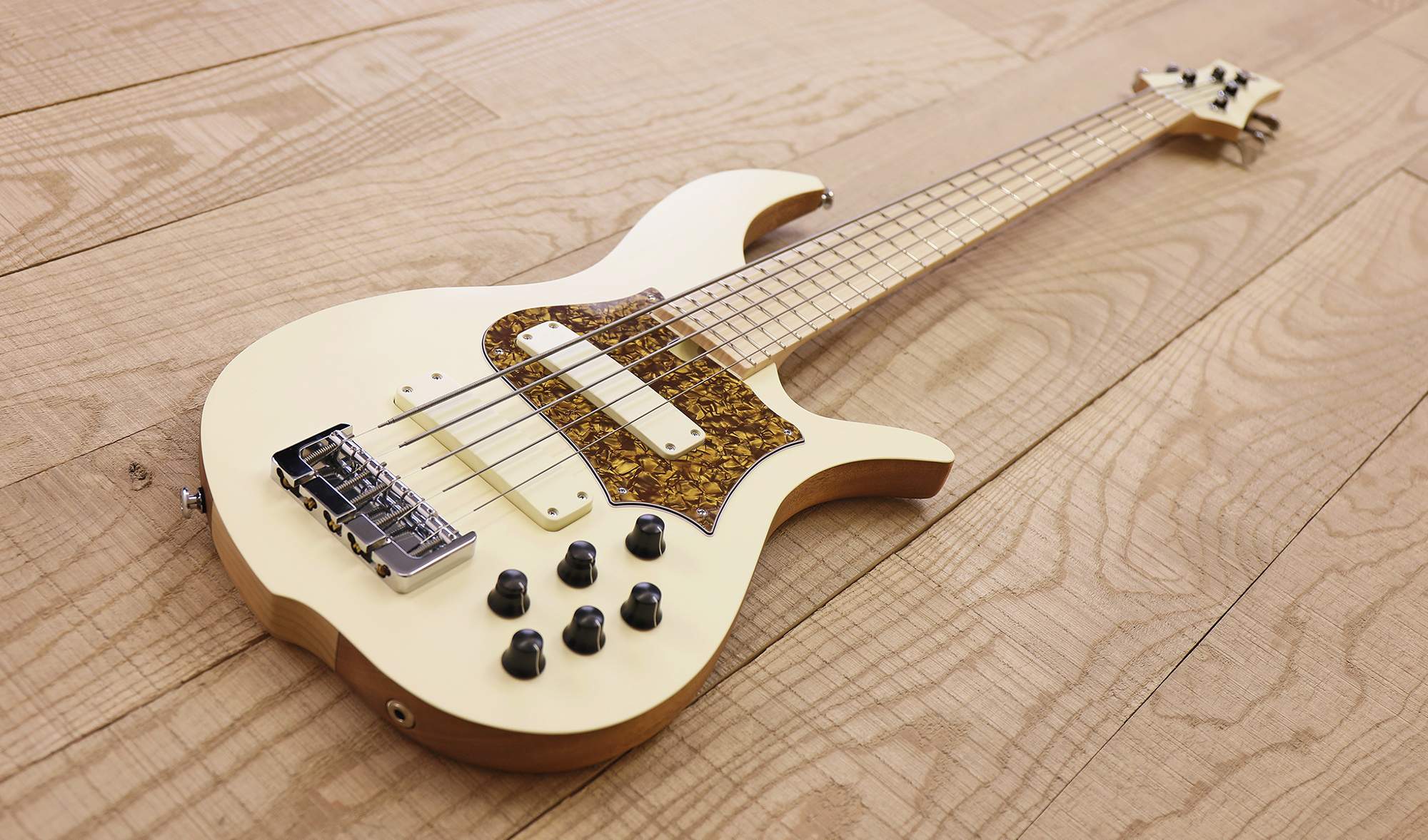 FBass BN5 Flat Carve top - homepage.jpg