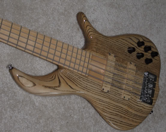 FBassBN5RefinishedBody2.jpg
