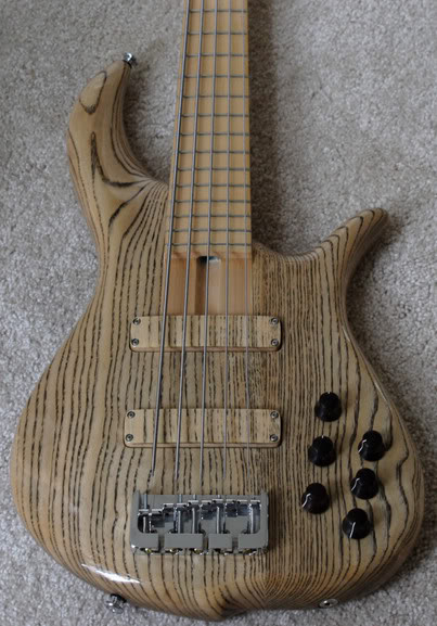 FBassBN5RefinishedBody4.jpg