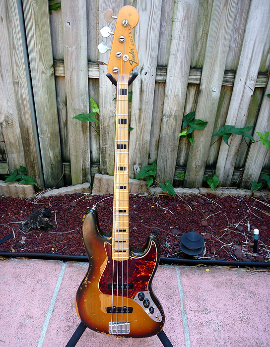 fender-72.jpg