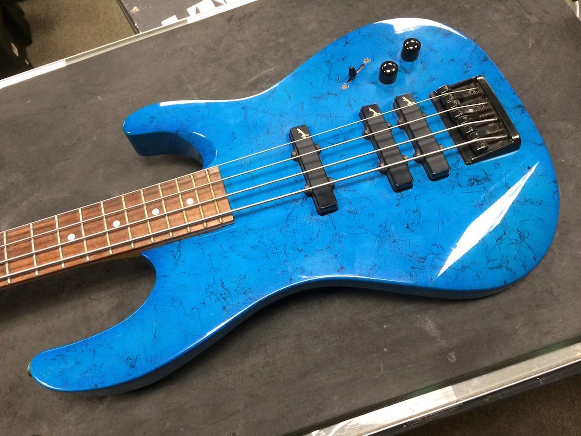 Fender HM Bass iv.jpg