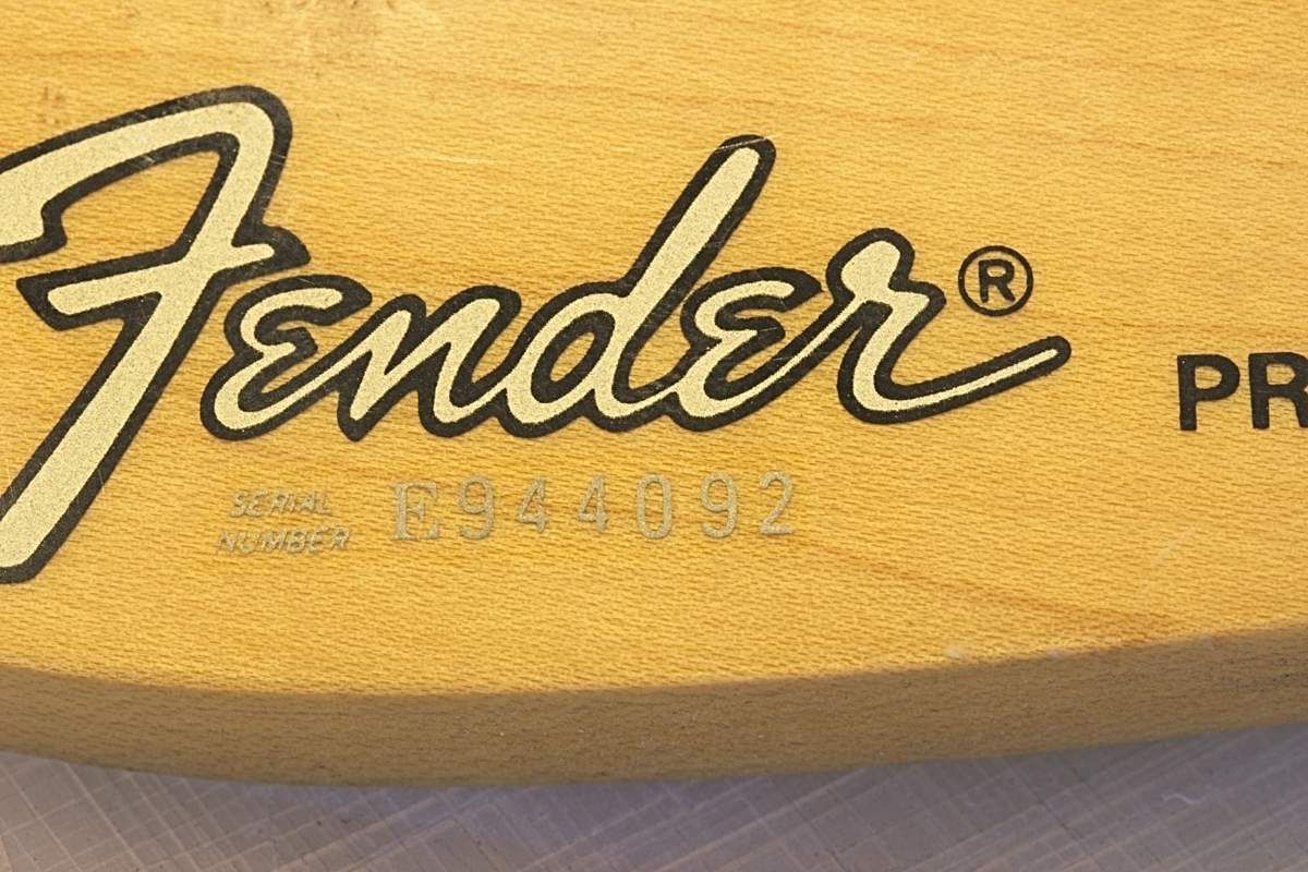 Fender marks CU.jpg