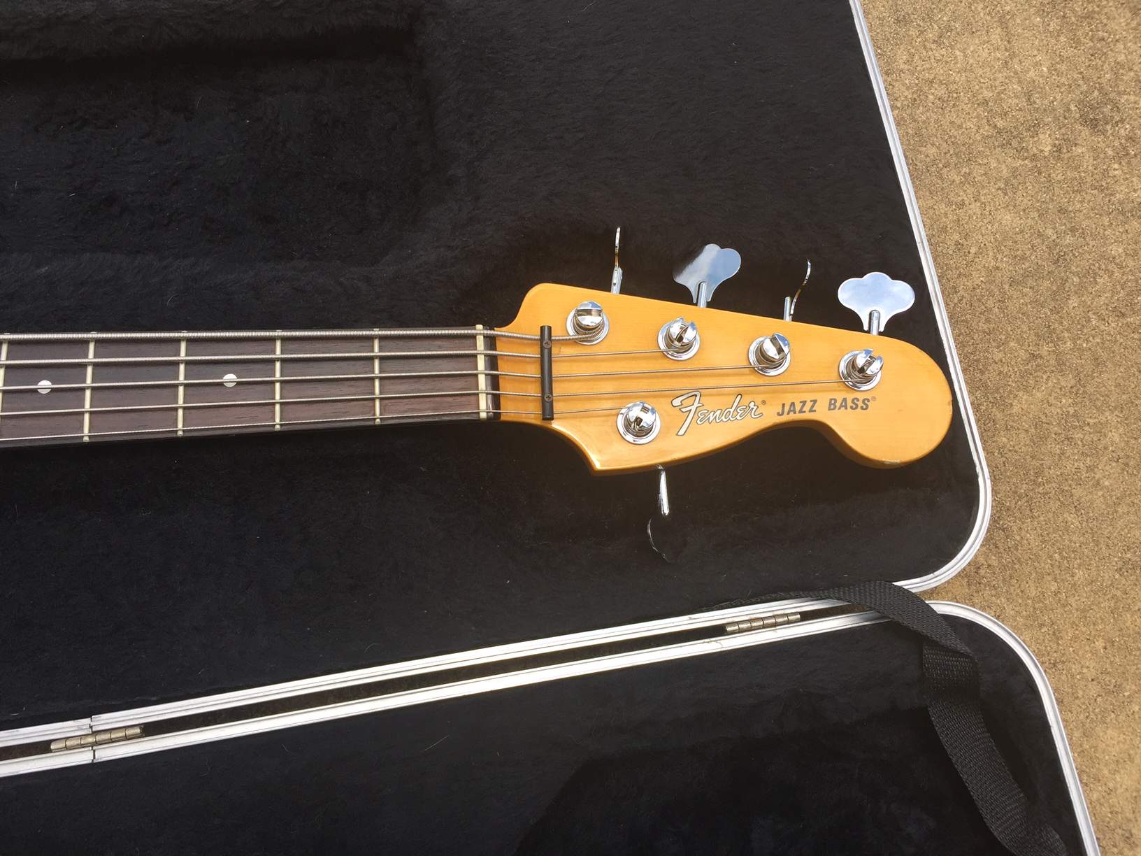 Fender Modern (3).JPG
