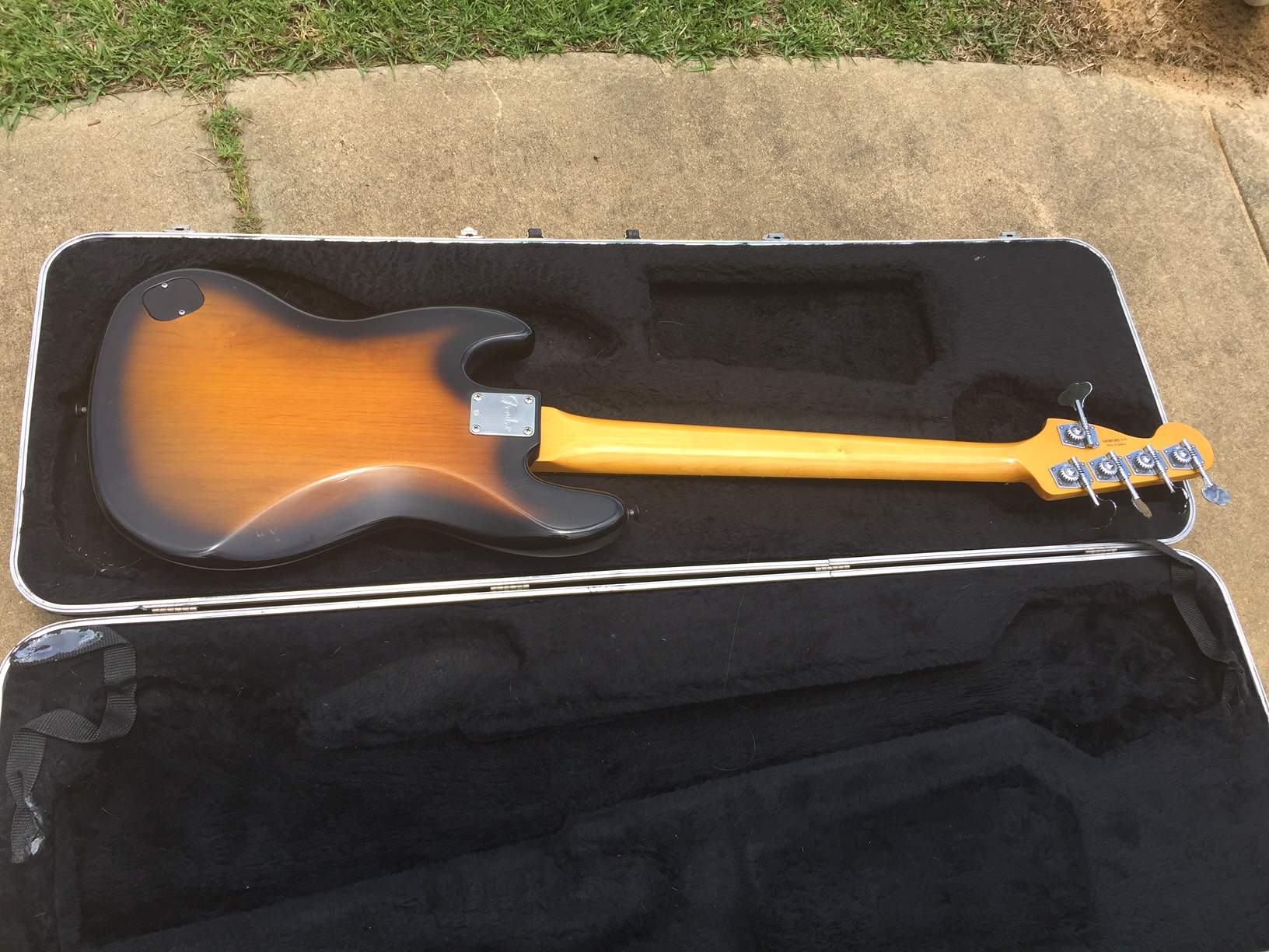 Fender Modern (4).JPG