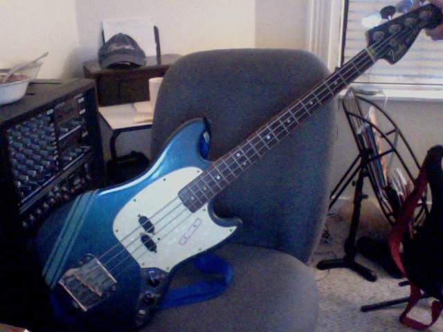 Fender Mustang.jpg