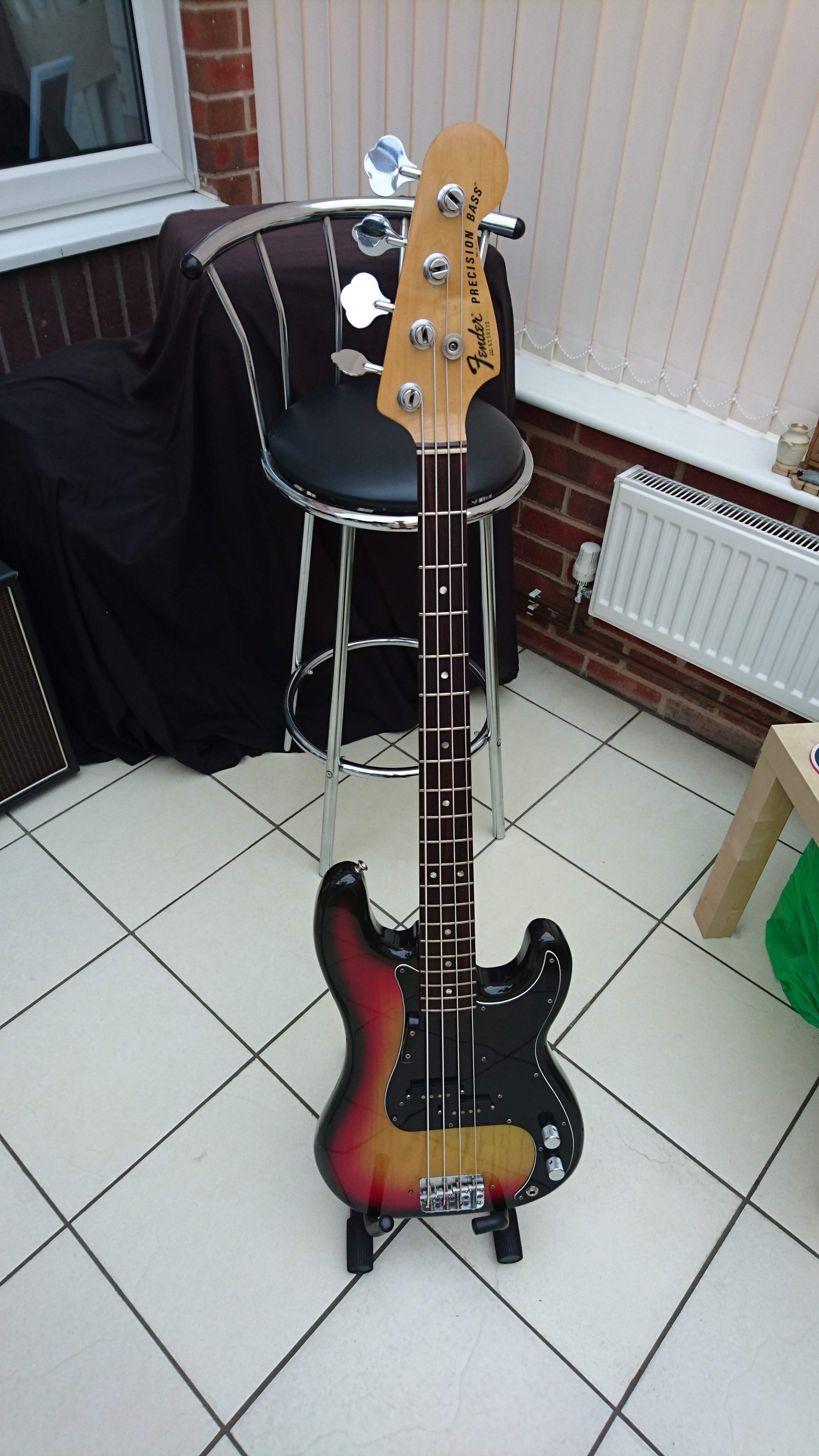 Fender P 2.JPG