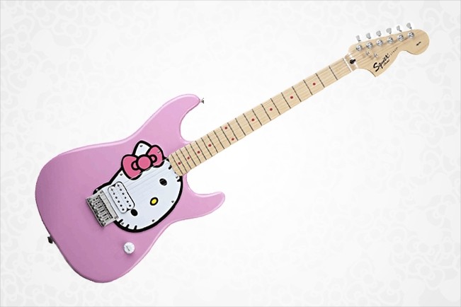 fender-pink-hello-kitty-guitar.jpg