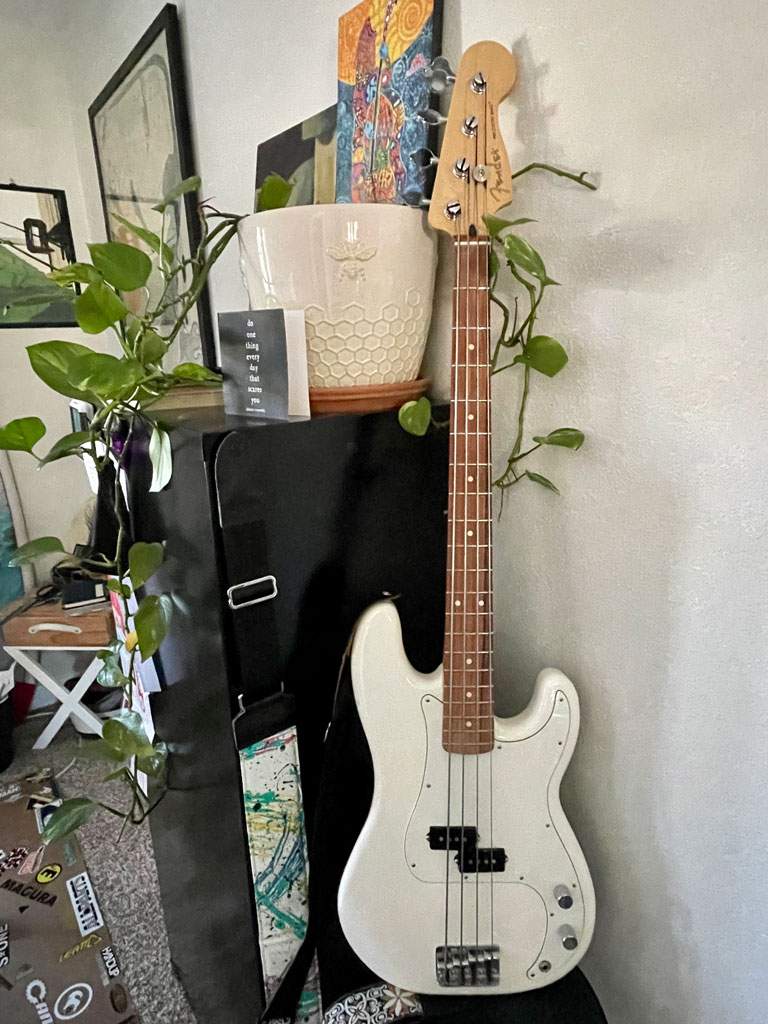 fender-player-p.jpg
