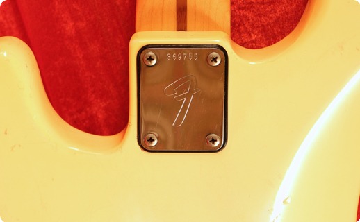 fender-Precision-1973-Olympic-White-big.jpg