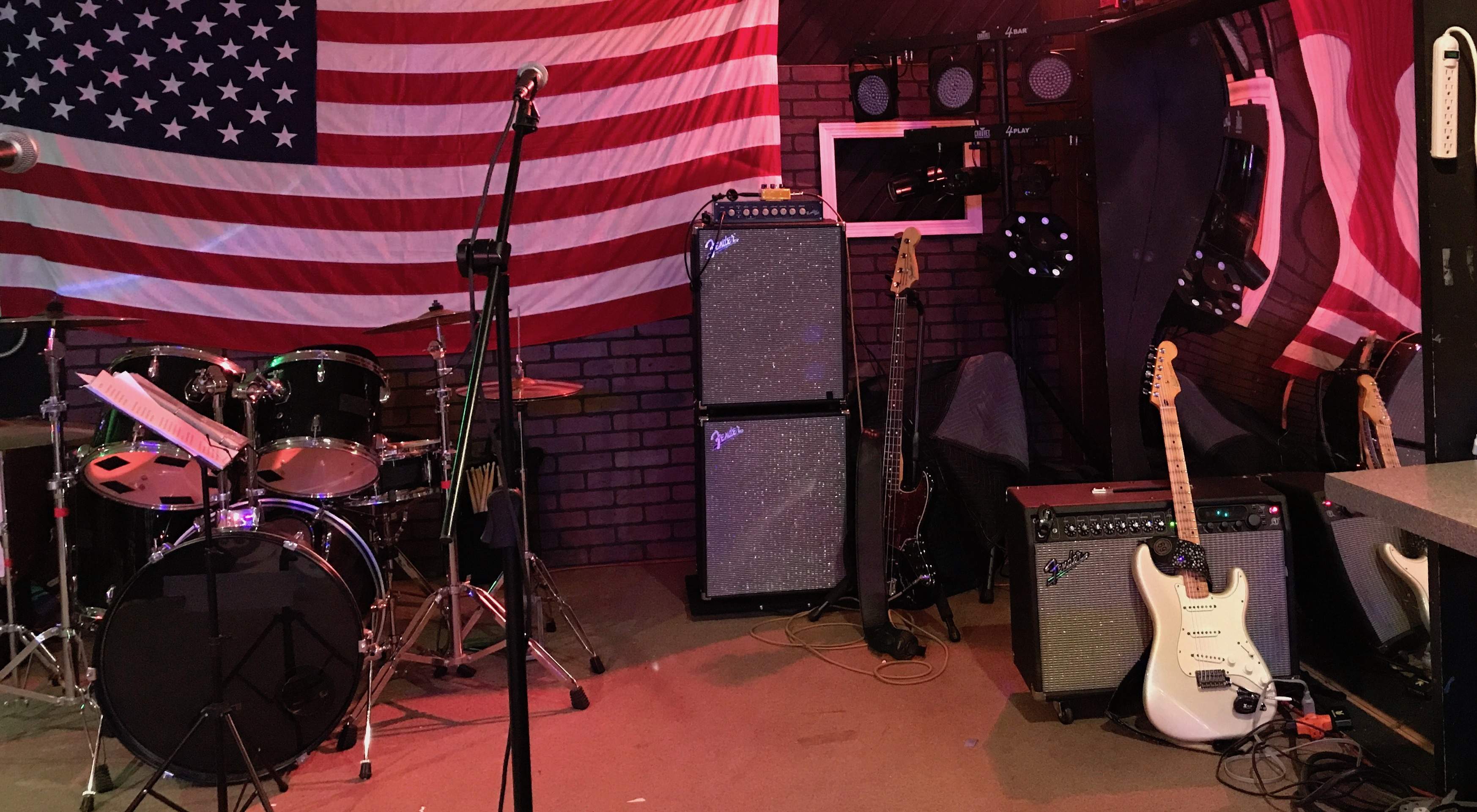 Fender-Rigs.JPG