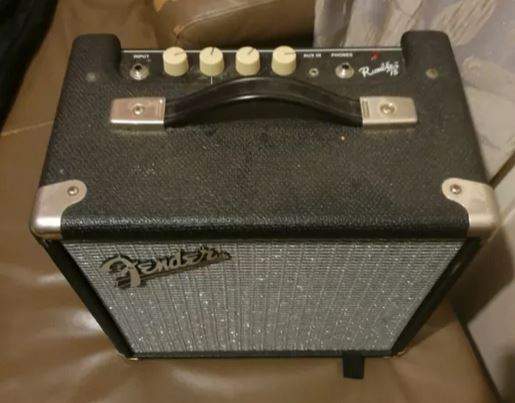 fender rumble 15.JPG