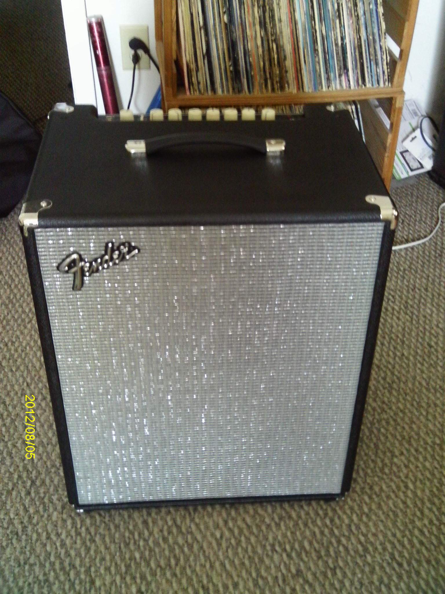 Fender Rumble 200C(1).JPG