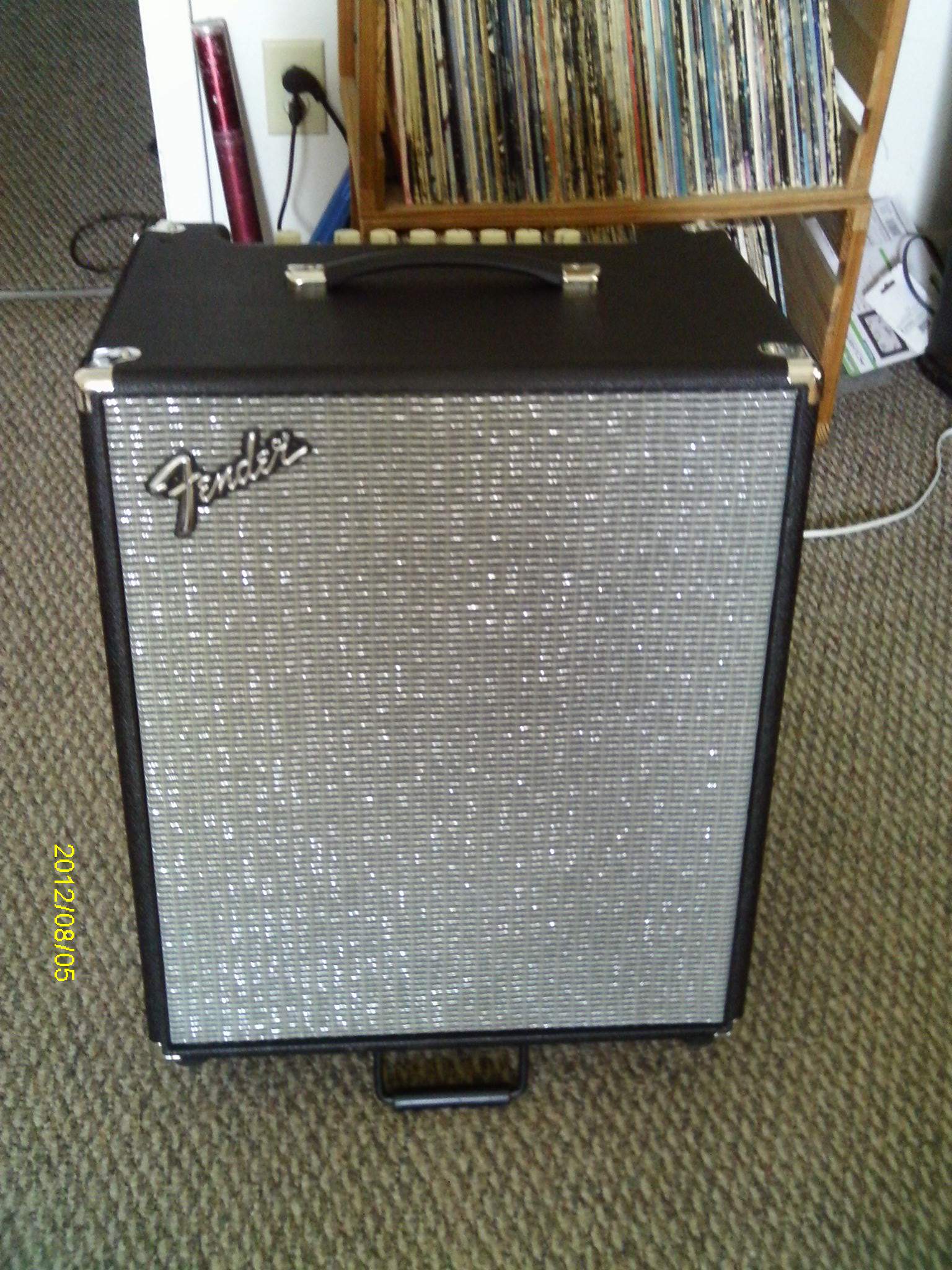 Fender Rumble 200C(2).JPG