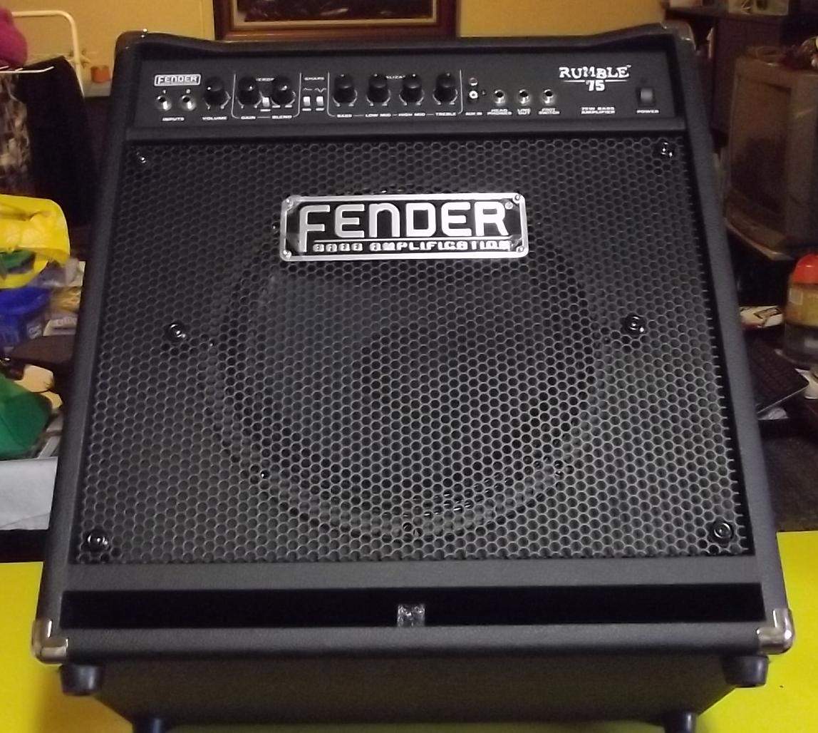 FENDER RUMBLE75 1.jpg