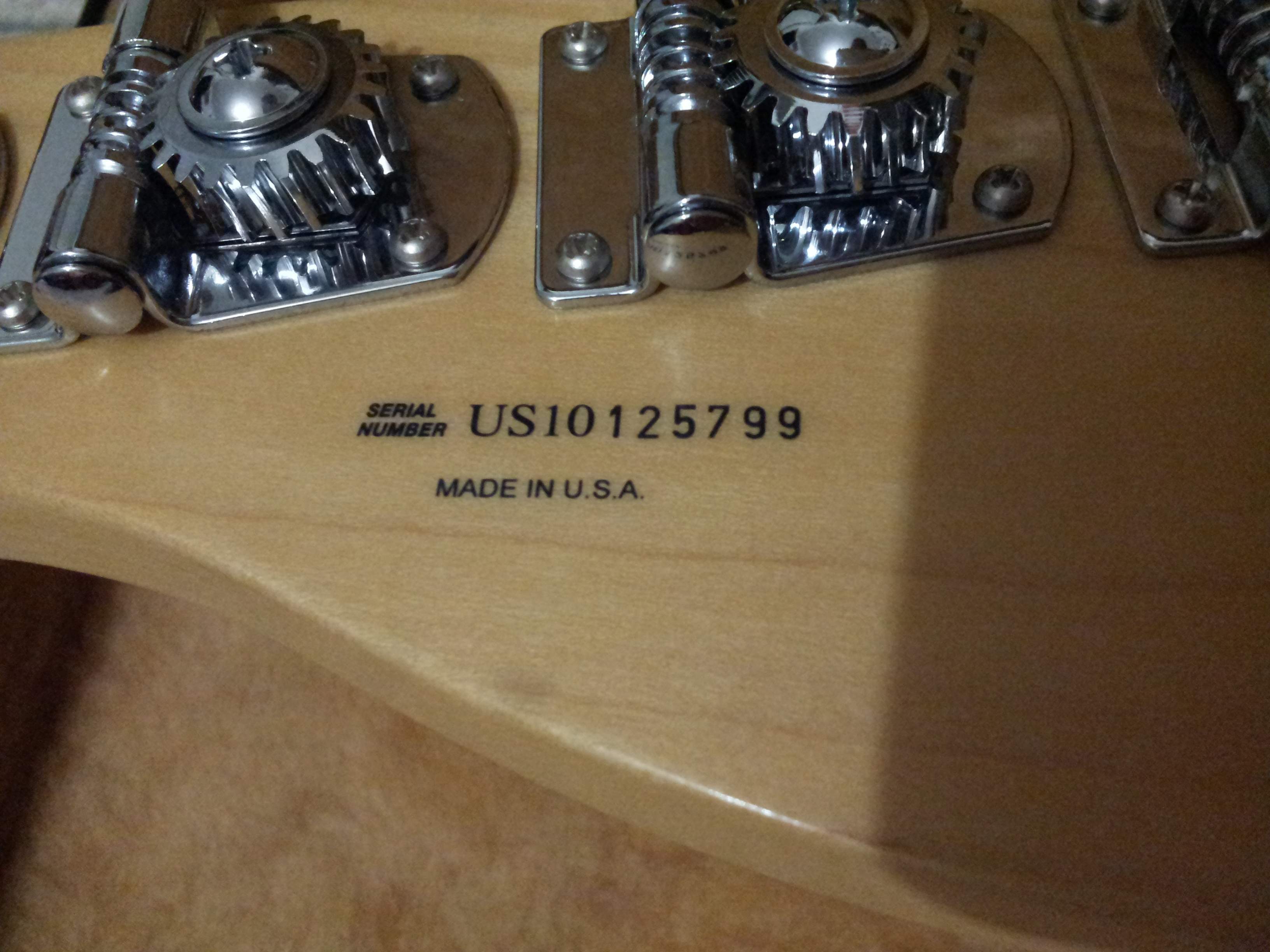 fender serial.jpg