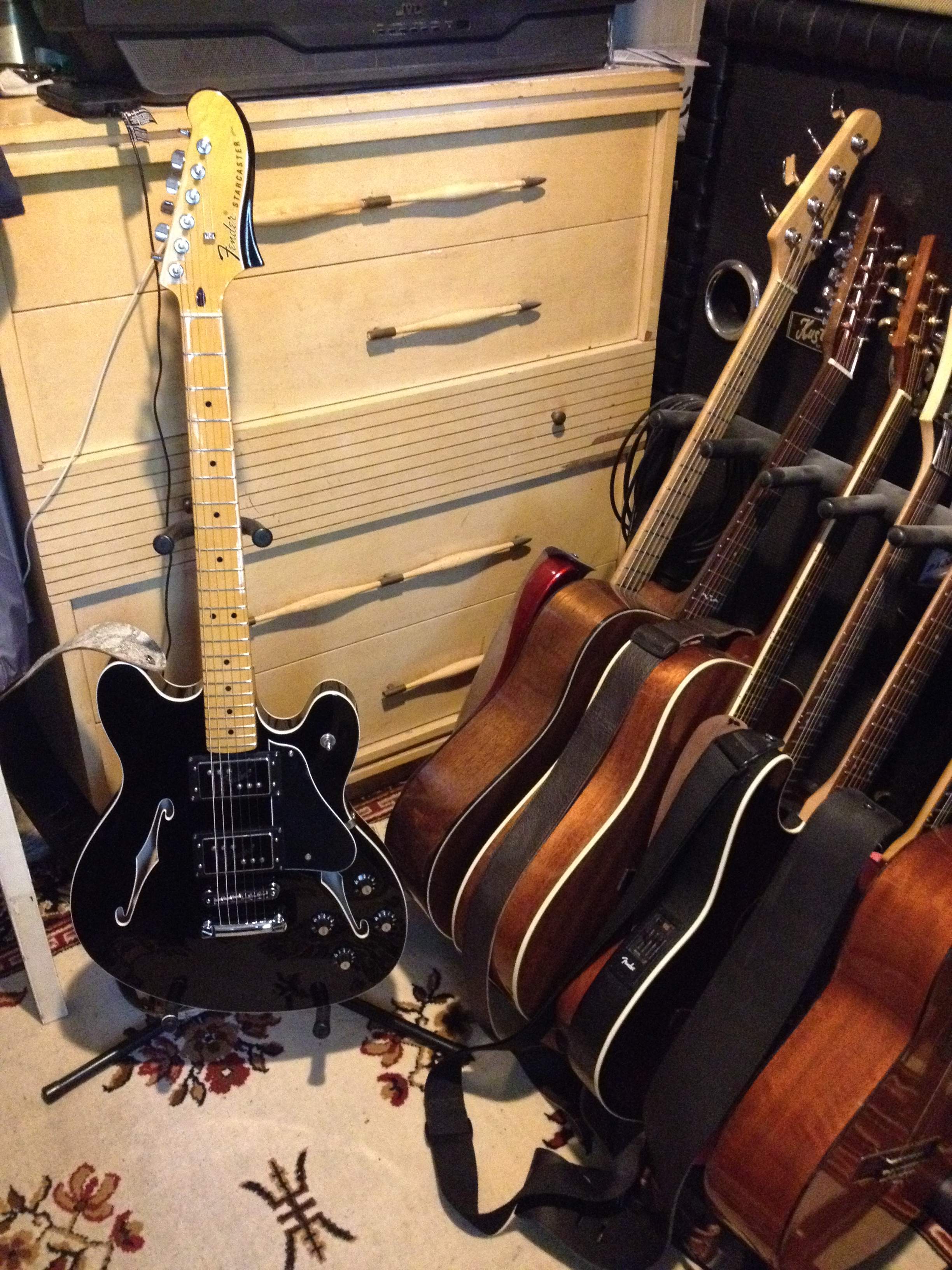 Fender Starcaster 3.jpg