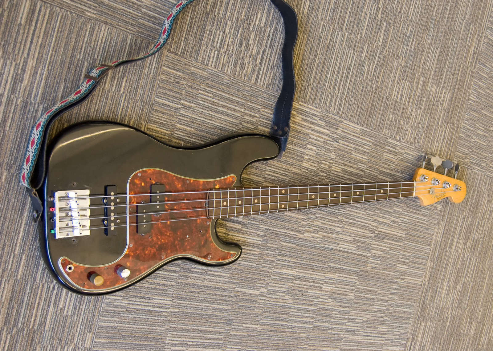 Fender1962Bass03.jpg