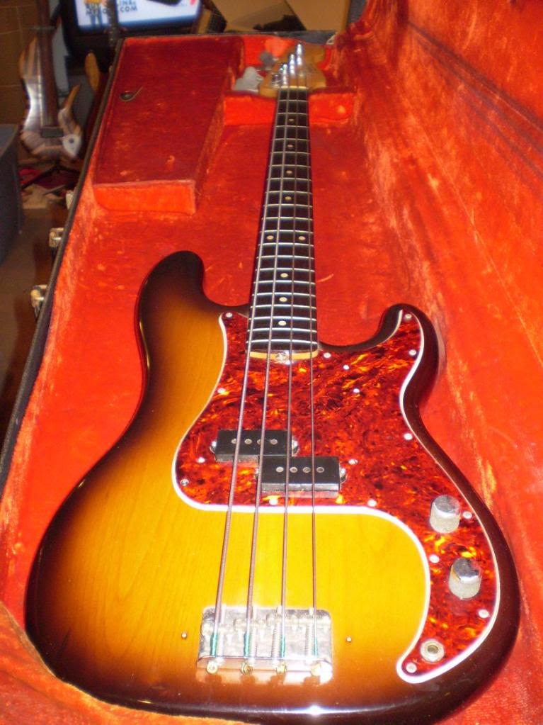 fender62pbass.jpg