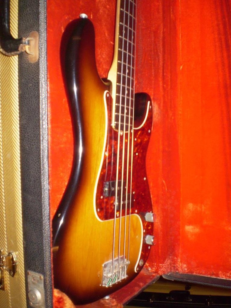 fender62pbassa.jpg