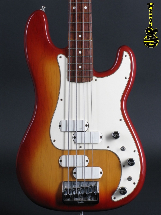 Fender83EliteII_322531_2.jpg