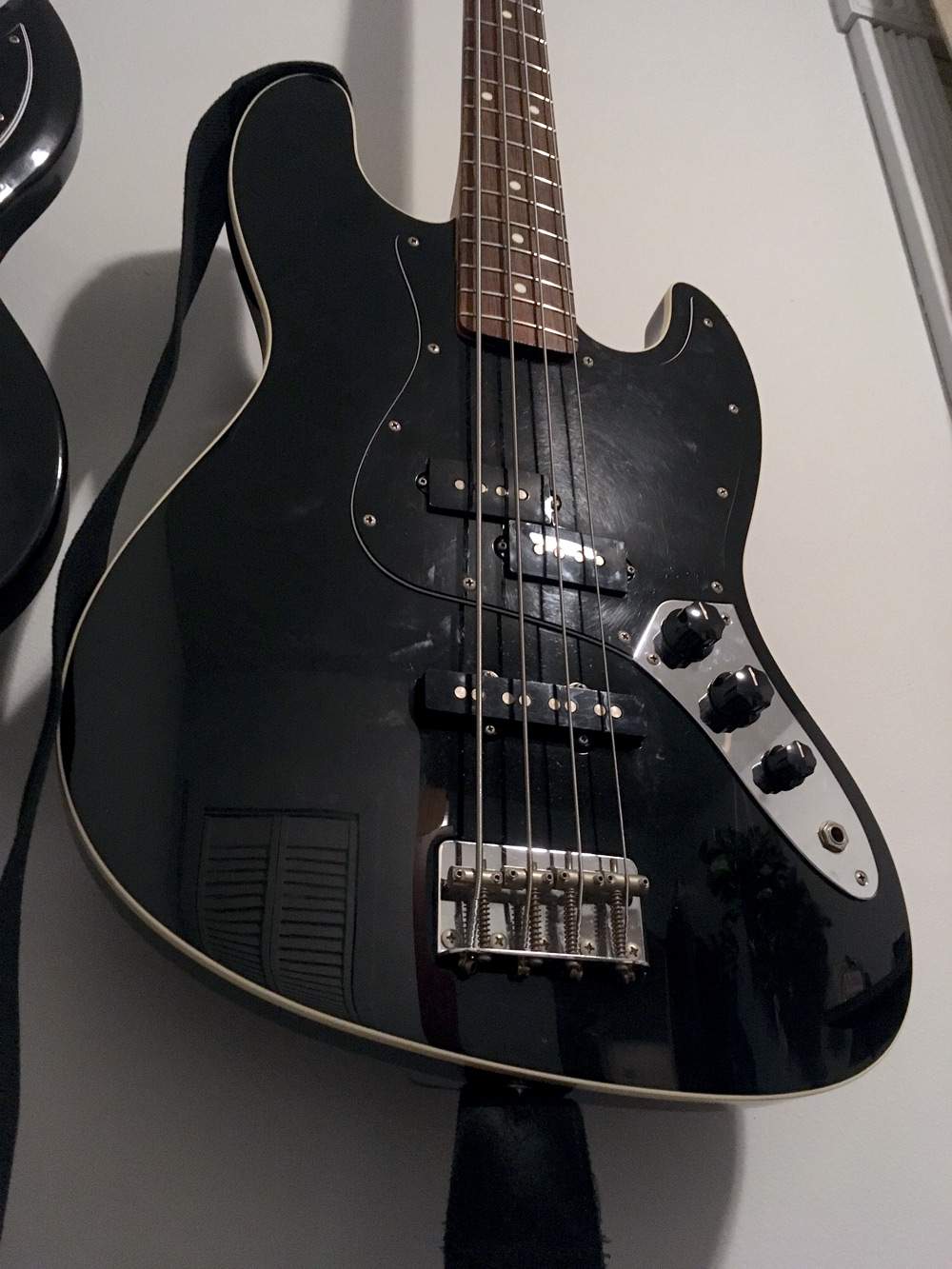 Fender_AeroJ_Knobs.jpg