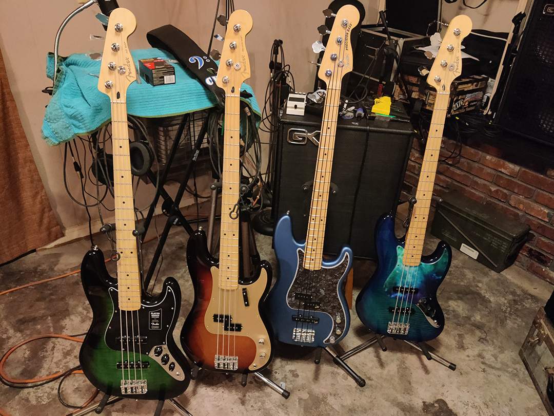 fender_elec_x4.jpg