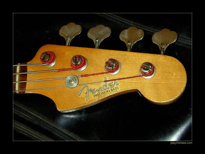 Fender_PBassHeadstock_sm.jpg