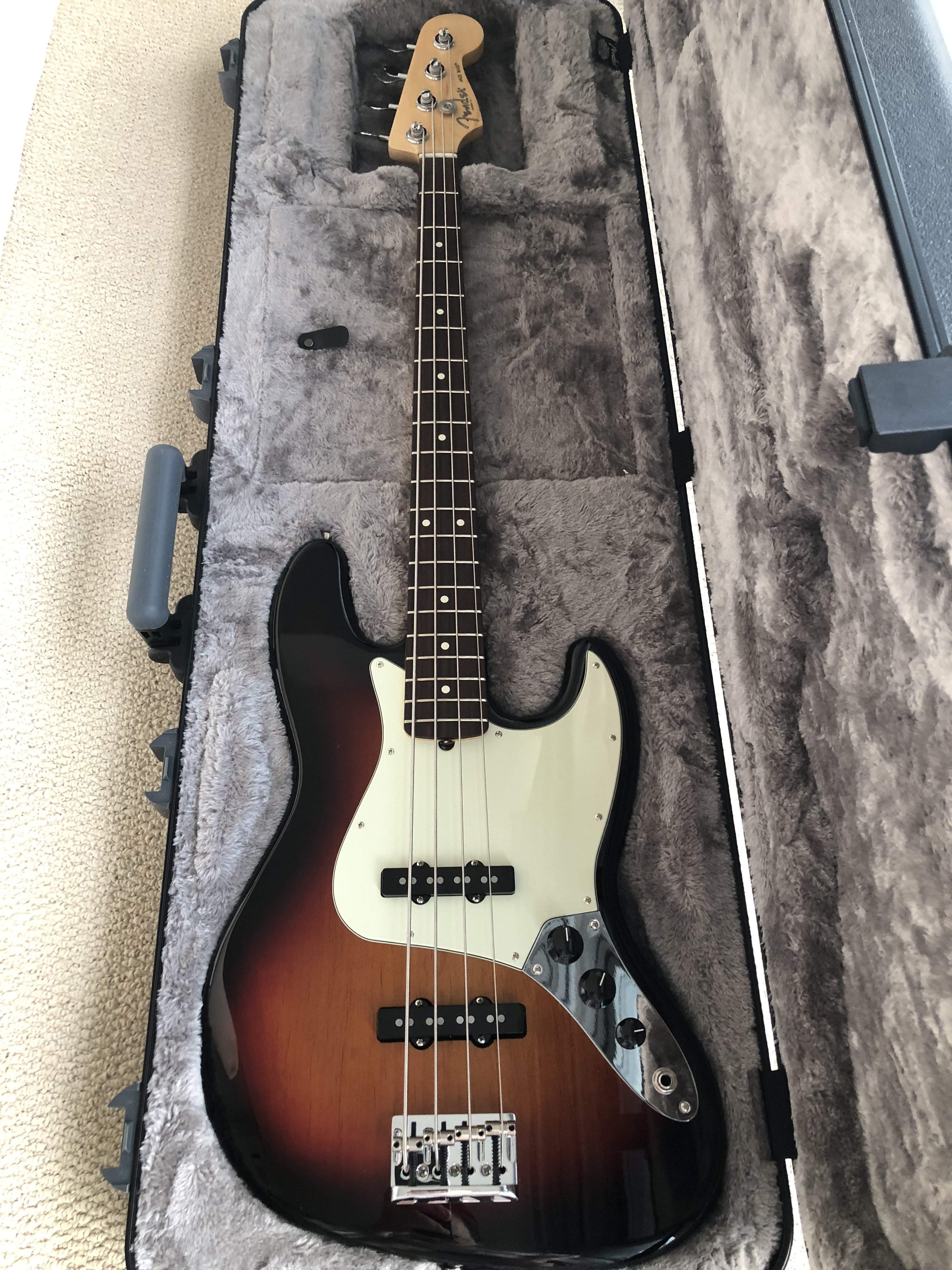 FenderAMBass.JPG