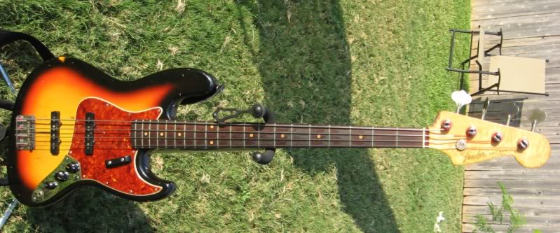 fenderbasses4.jpg