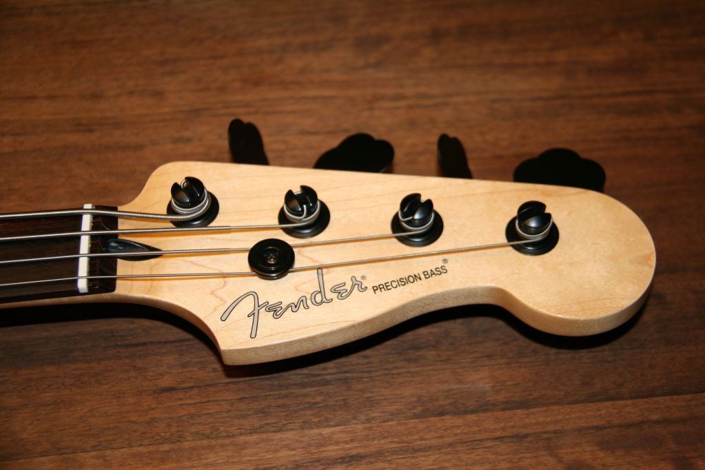 FenderBlacktopP-Bass3.jpg
