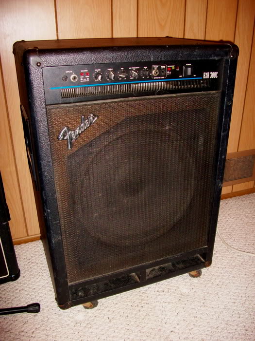 fenderbxr300c.jpg