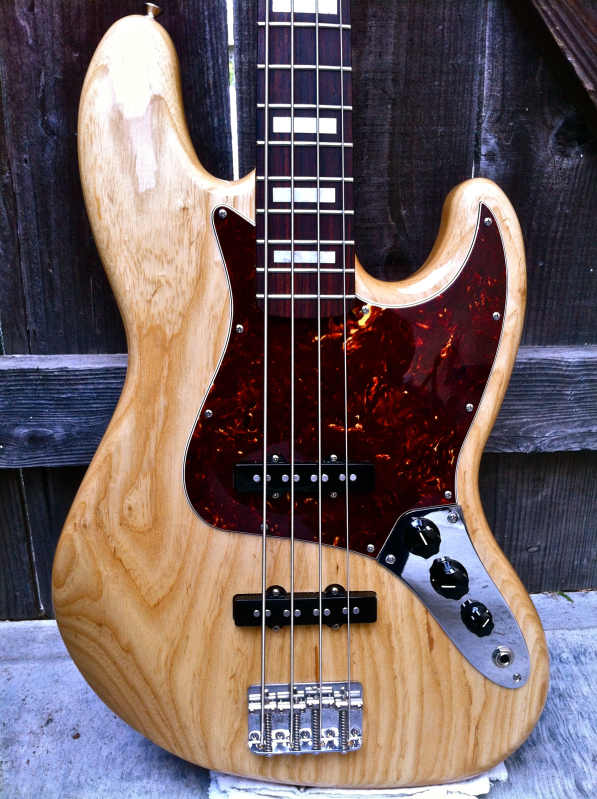 FenderJazz2.jpg