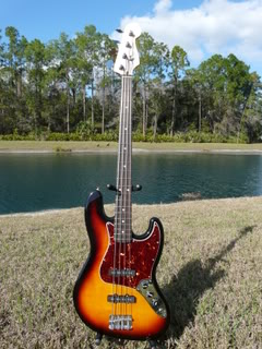 FenderJazzBass005.jpg