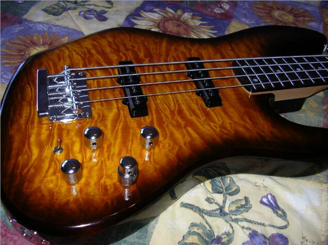 fenderjazzbody640.jpg