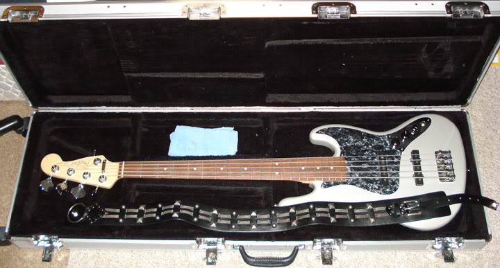 FenderJazzVwithStrap.jpg