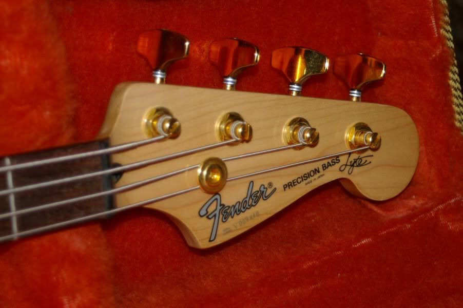 Fenderp-bas_head2.jpg