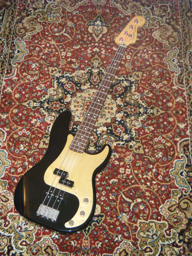 FenderP-BassSpecial.jpg