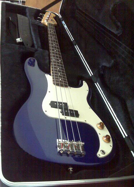 FenderP03.jpg