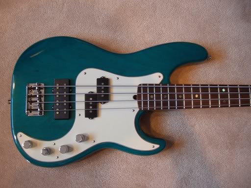 FenderPrecision017.jpg