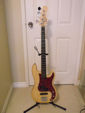 FenderSmall.jpg